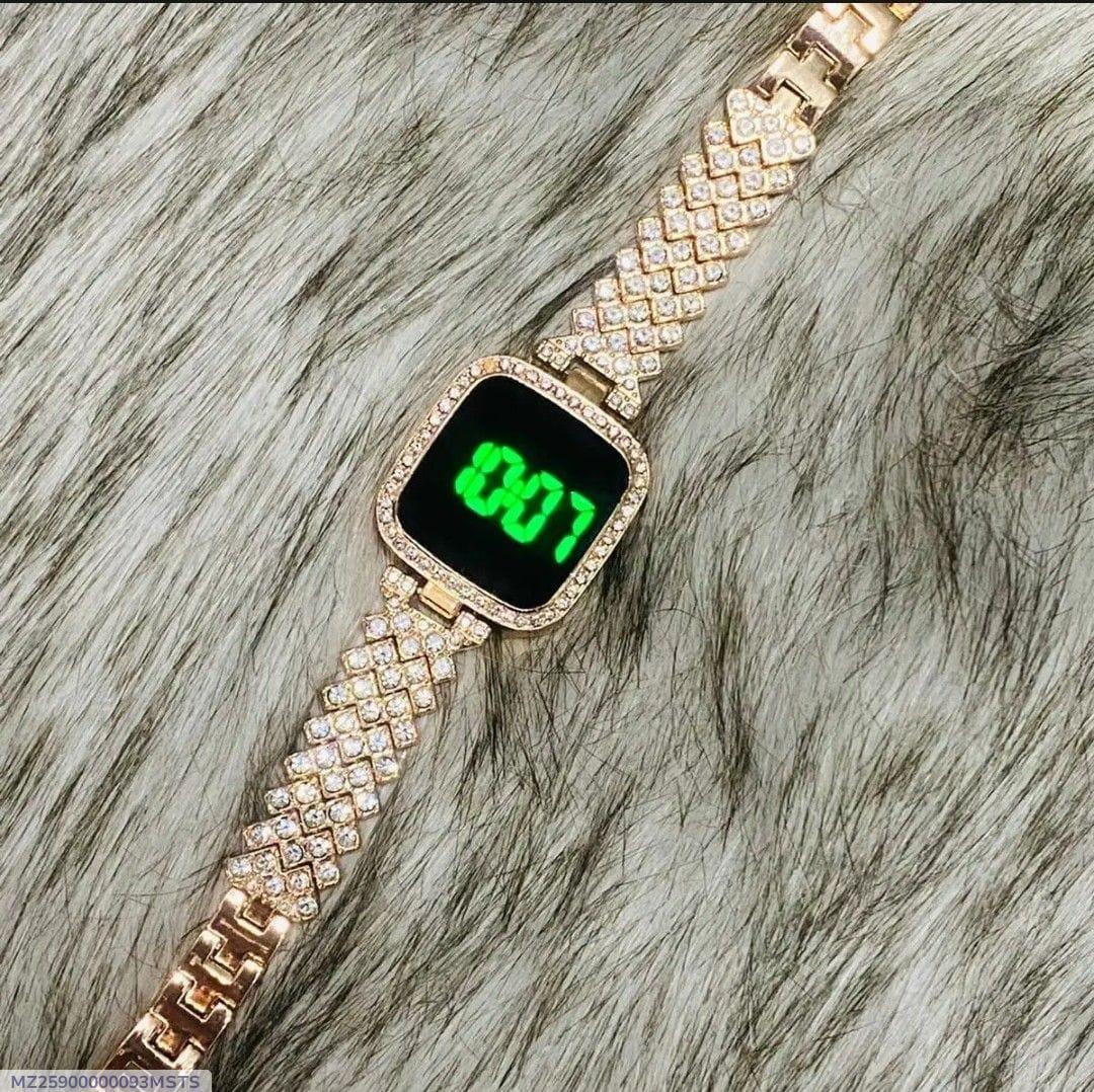 Stylish woman's digital display woman's watch 1pc quartz movement water Resistant