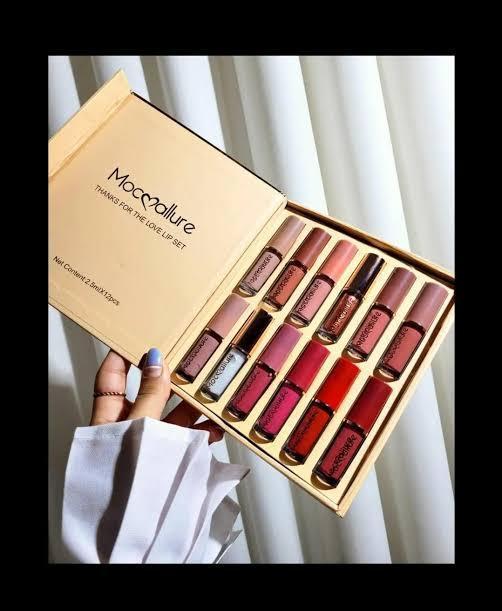 3pec High pigmented velvet Glossy lip gloss set Multicolor collection