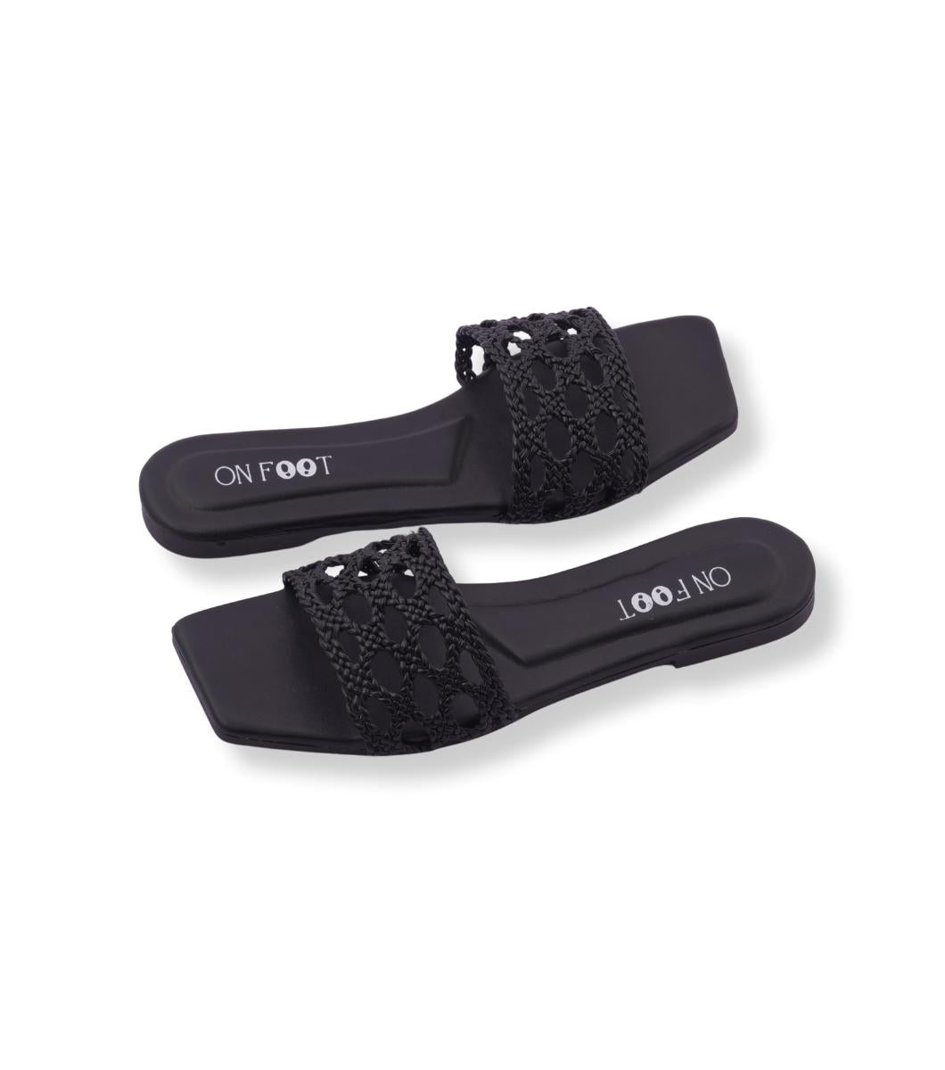 Pearla black