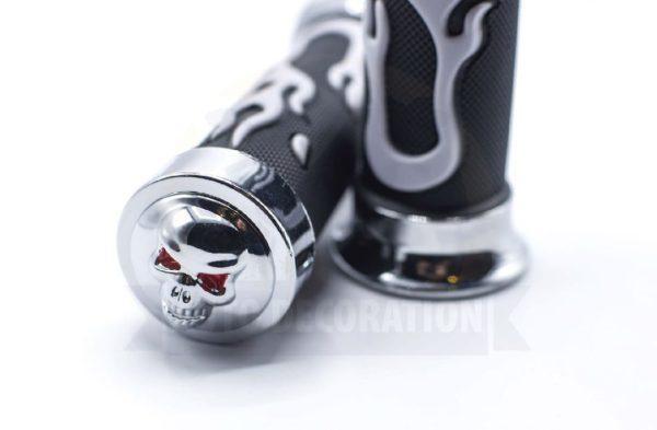 Universal Motorcycle Handlebar grapes 7/8 skull head flame rubber