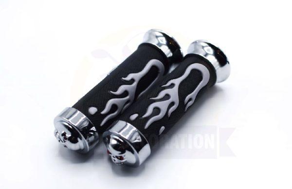 Universal Motorcycle Handlebar grapes 7/8 skull head flame rubber